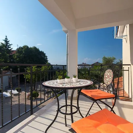 Ivona Apartment Malinska