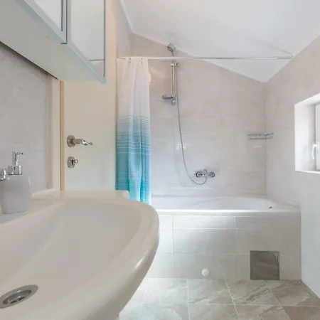 Apartment Ivona *