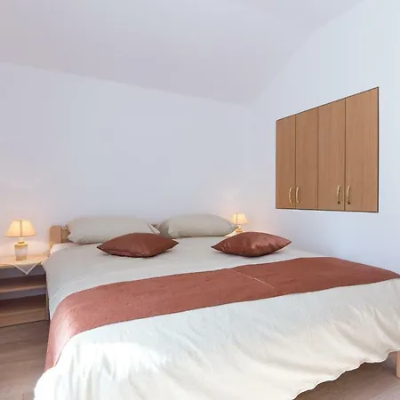Apartment Ivona