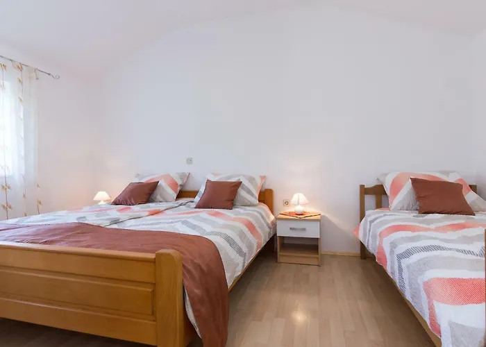 Ivona * Малинска