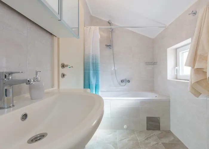 Apartment Ivona *