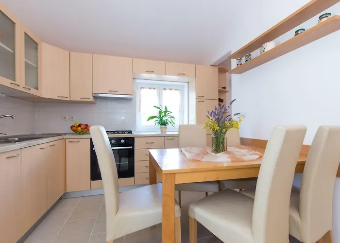 Ivona Apartment Malinska